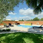 80 With Outdoor Swimmingpool