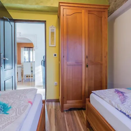 Appartamento 80 With Outdoor Swimmingpool