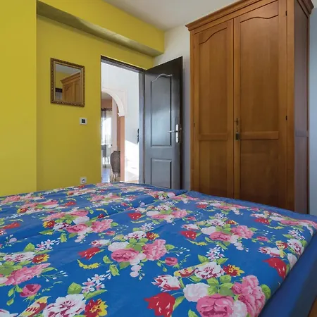 Apartmán 80 With Outdoor Swimmingpool