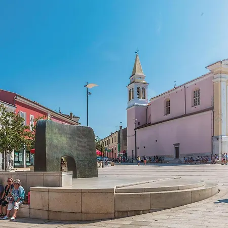 80 With Outdoor Swimmingpool Appartamento Porec