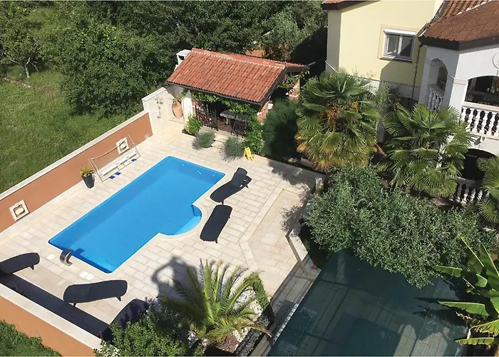 Apartment Apartment Porec 80 With Outdoor Swimmingpool *